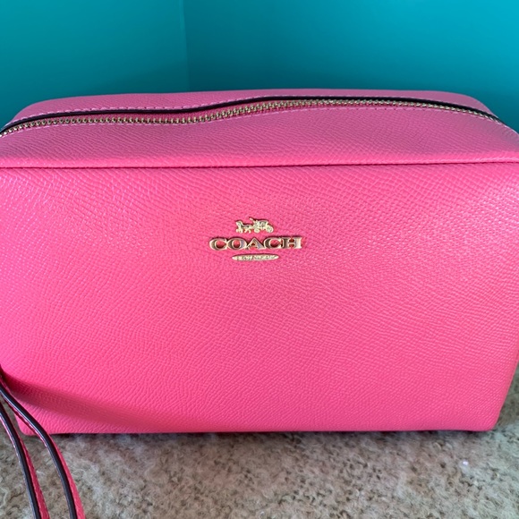 ๐ COACH BOXY COSMETIC CASE ๐ - Picture 2 of 8